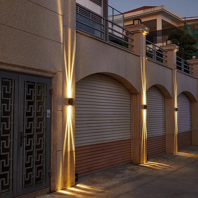 Moderne rechteckige LED-Außenwandleuchte für die Terrasse