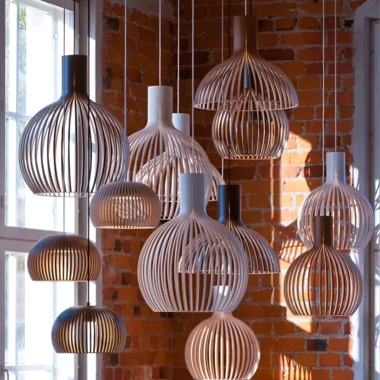Adjustable Hanging Woodwork Pendant Light for Indoor Spaces