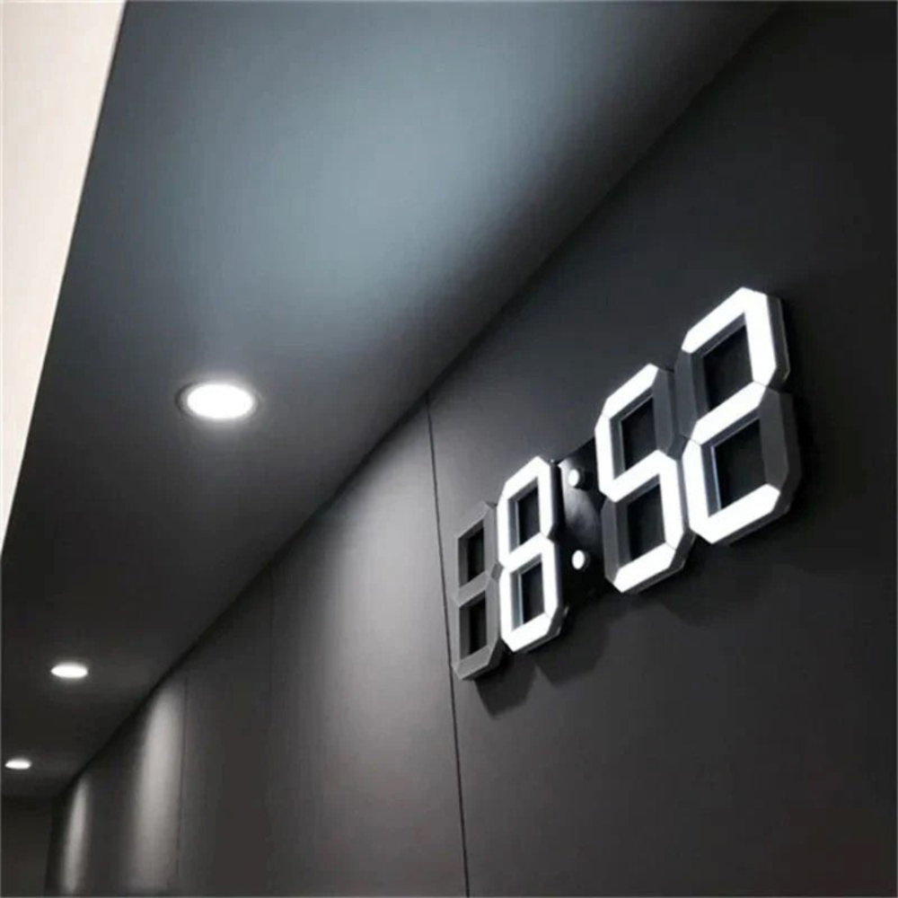 Moderne digitale Wanduhr mit großen LED-Zahlen