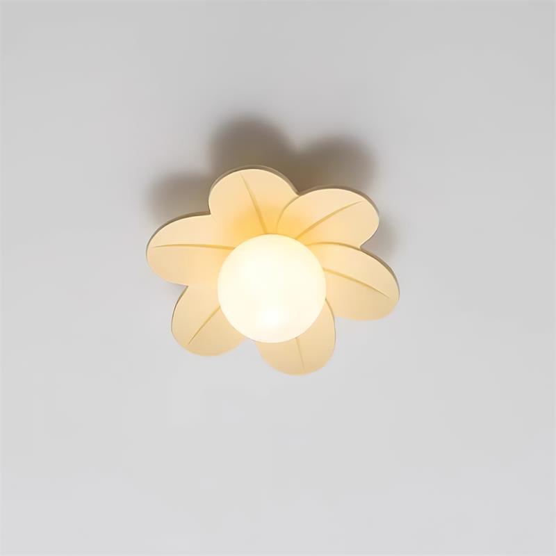 Florale Deckenleuchte aus Glas mit mattiertem Kugelschirm
