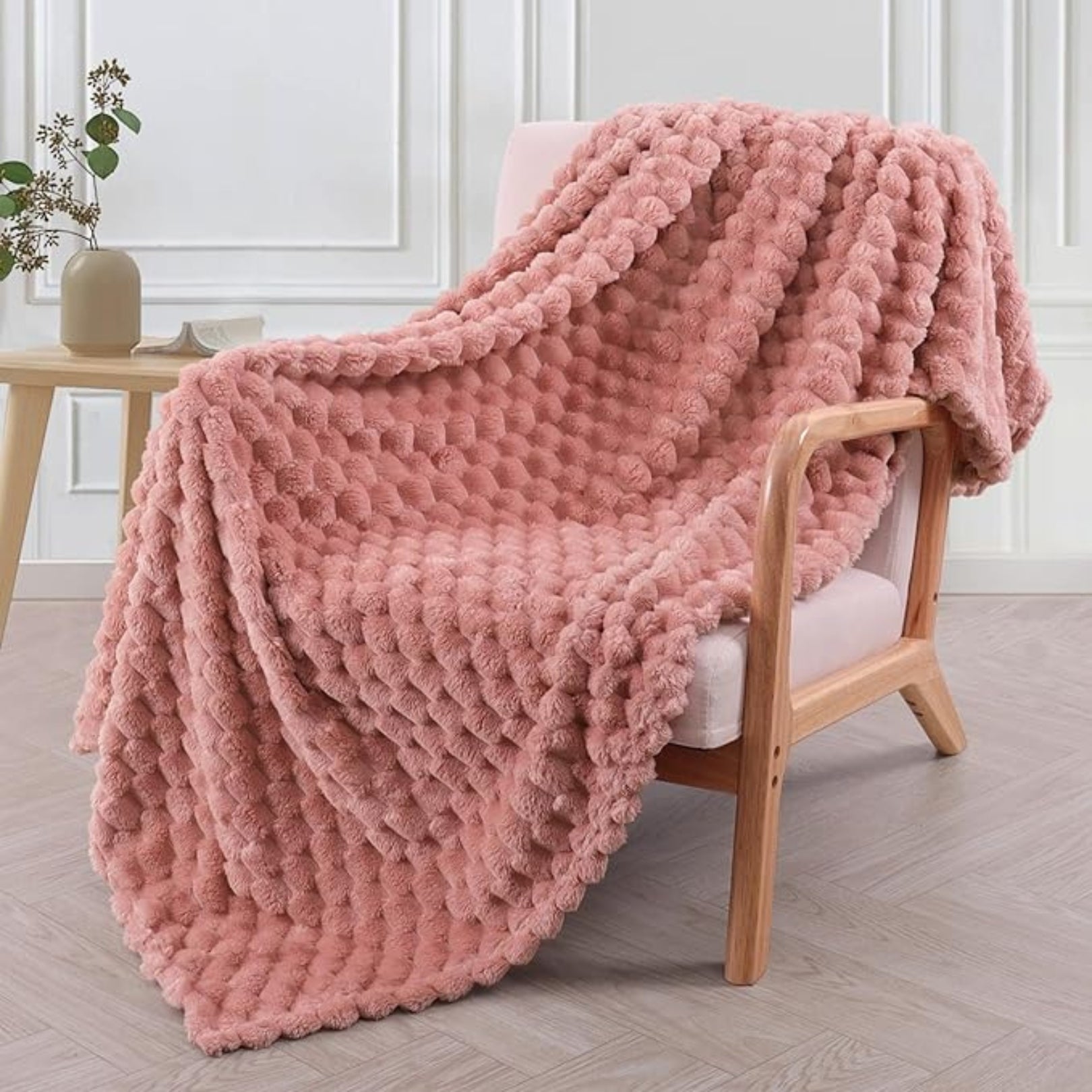 Fluffy Throw Blanket Soft Cosy All-Season Home Blanket