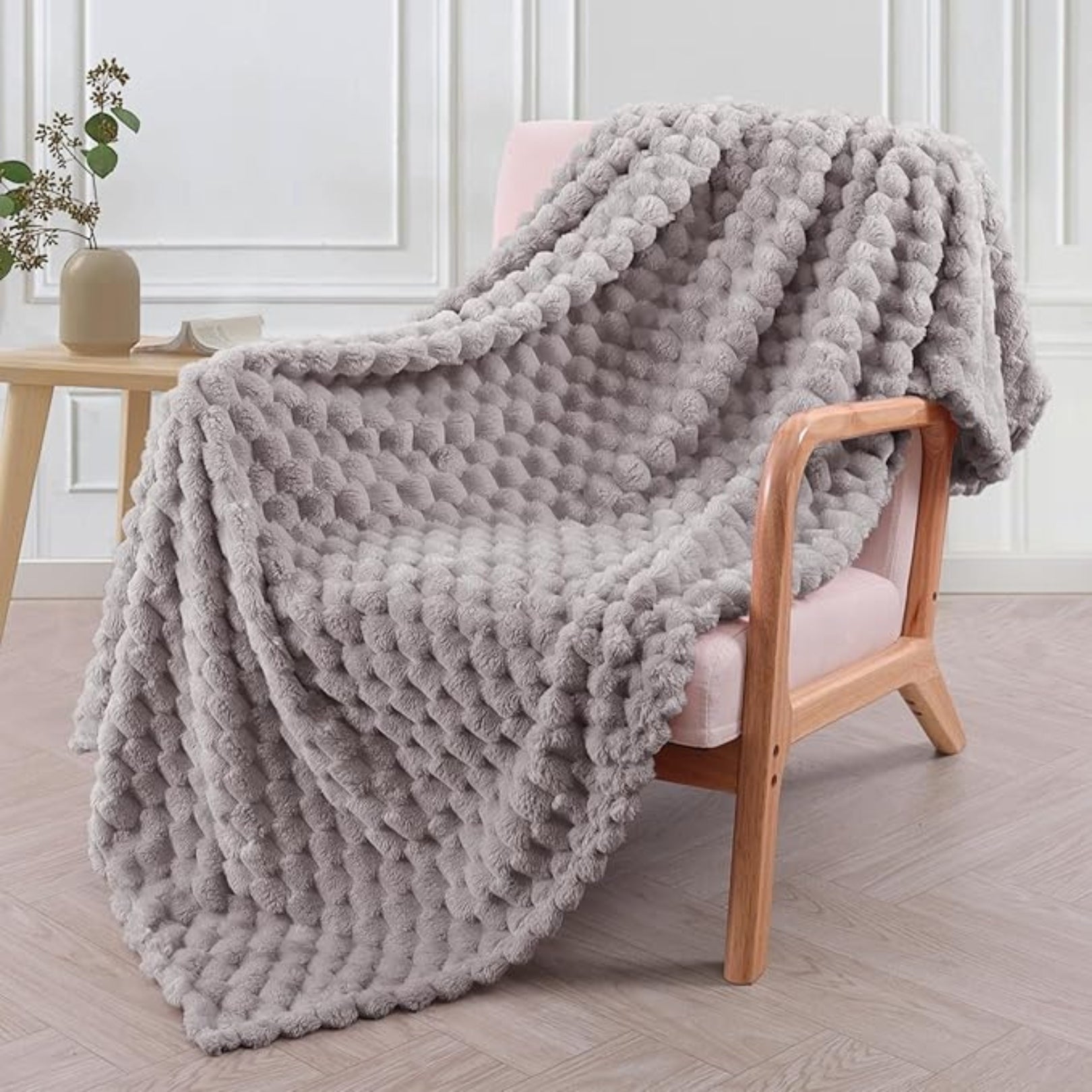 Fluffy Throw Blanket Soft Cosy All-Season Home Blanket