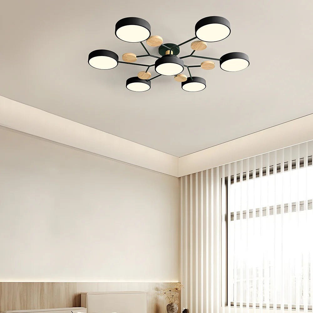 Moderne LED-Deckenleuchte mit mehreren Leuchtquellen für den Innenbereich