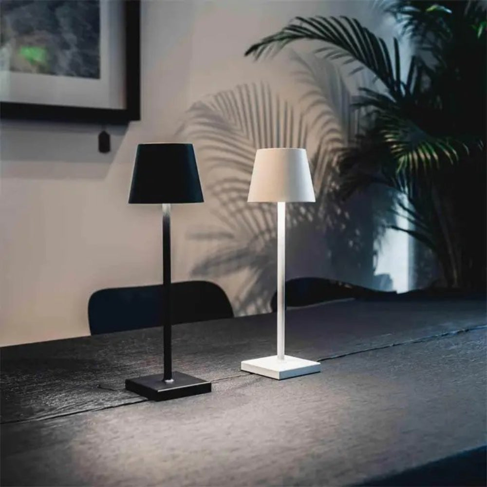 Tragbare LED-Schreibtischlampe mit Berührungssensor