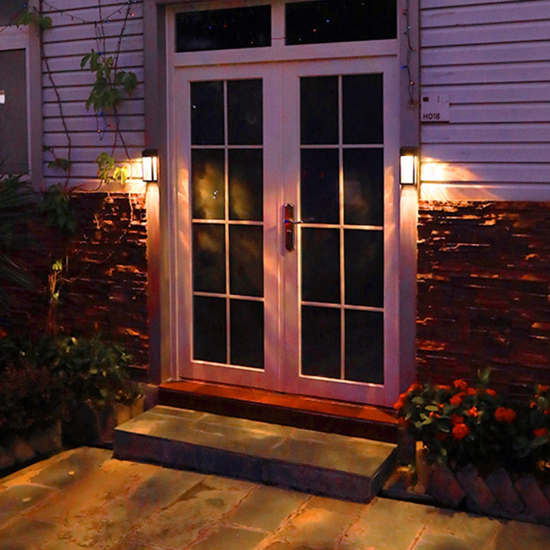 Garden Wall Lamp Solar LED with Dusk Sensor