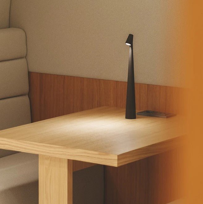 Tragbare Tischlampe Wiederaufladbares LED-Licht mit Druckschalter