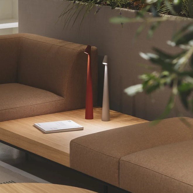 Tragbare Tischlampe Wiederaufladbares LED-Licht mit Druckschalter