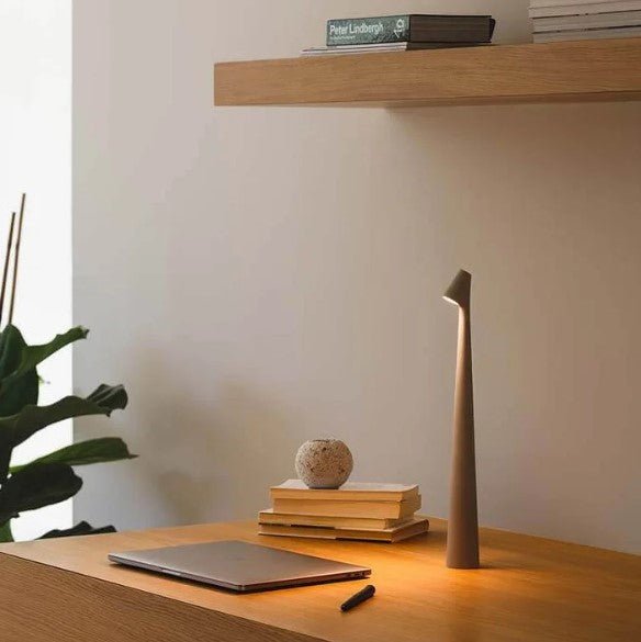 Tragbare Tischlampe Wiederaufladbares LED-Licht mit Druckschalter