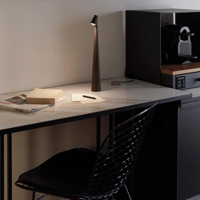 Tragbare Tischlampe Wiederaufladbares LED-Licht mit Druckschalter