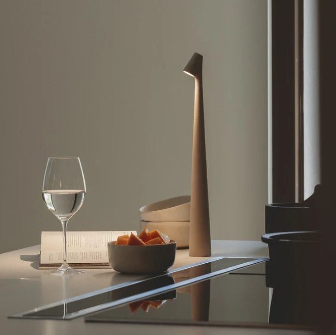 Tragbare Tischlampe Wiederaufladbares LED-Licht mit Druckschalter