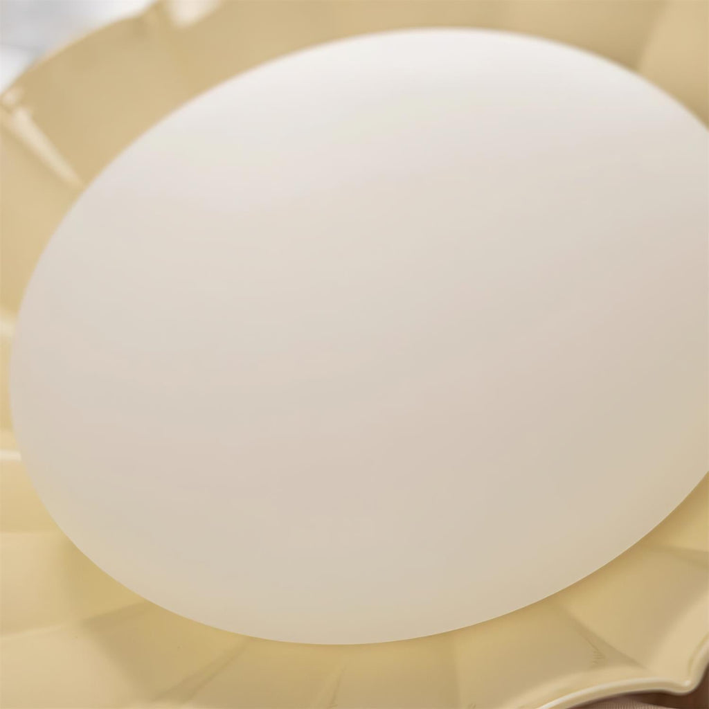 Gezackte LED-Deckenleuchte in Warmweiß