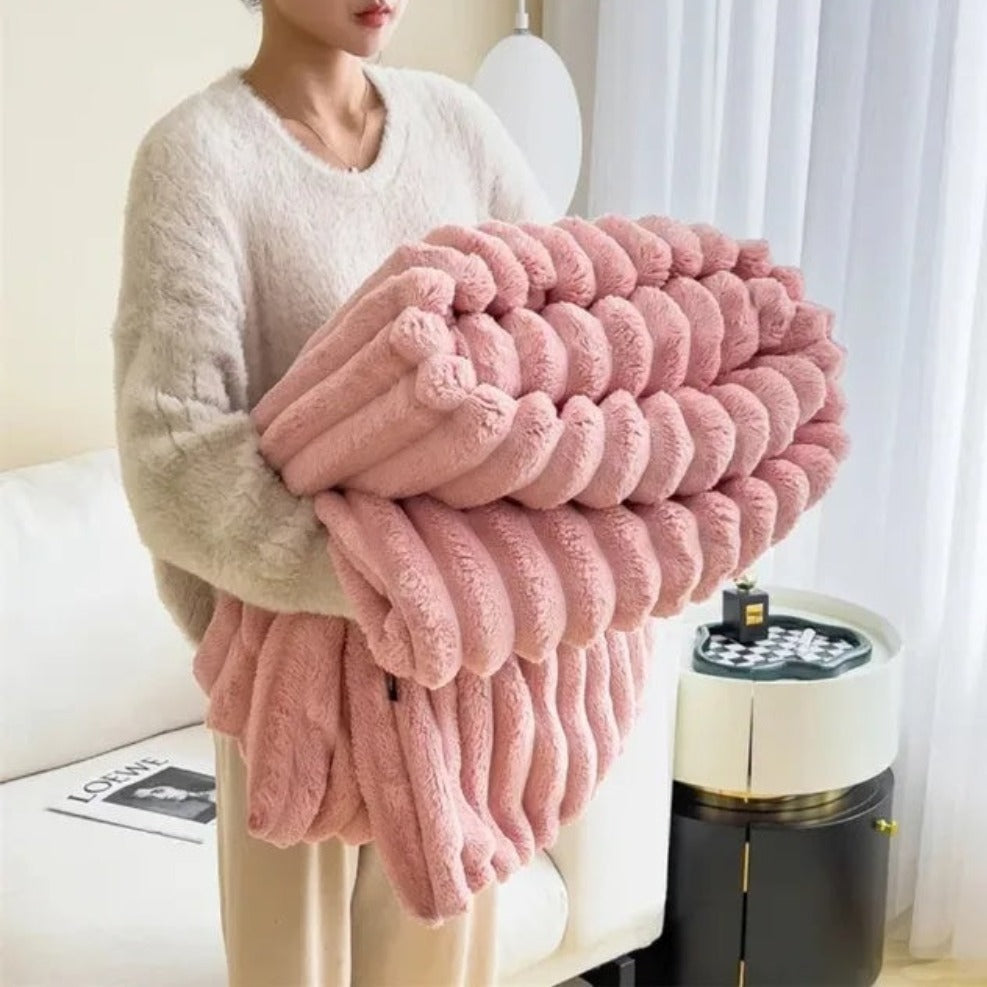 Weiche gestreifte Decke für Sofa oder Bett