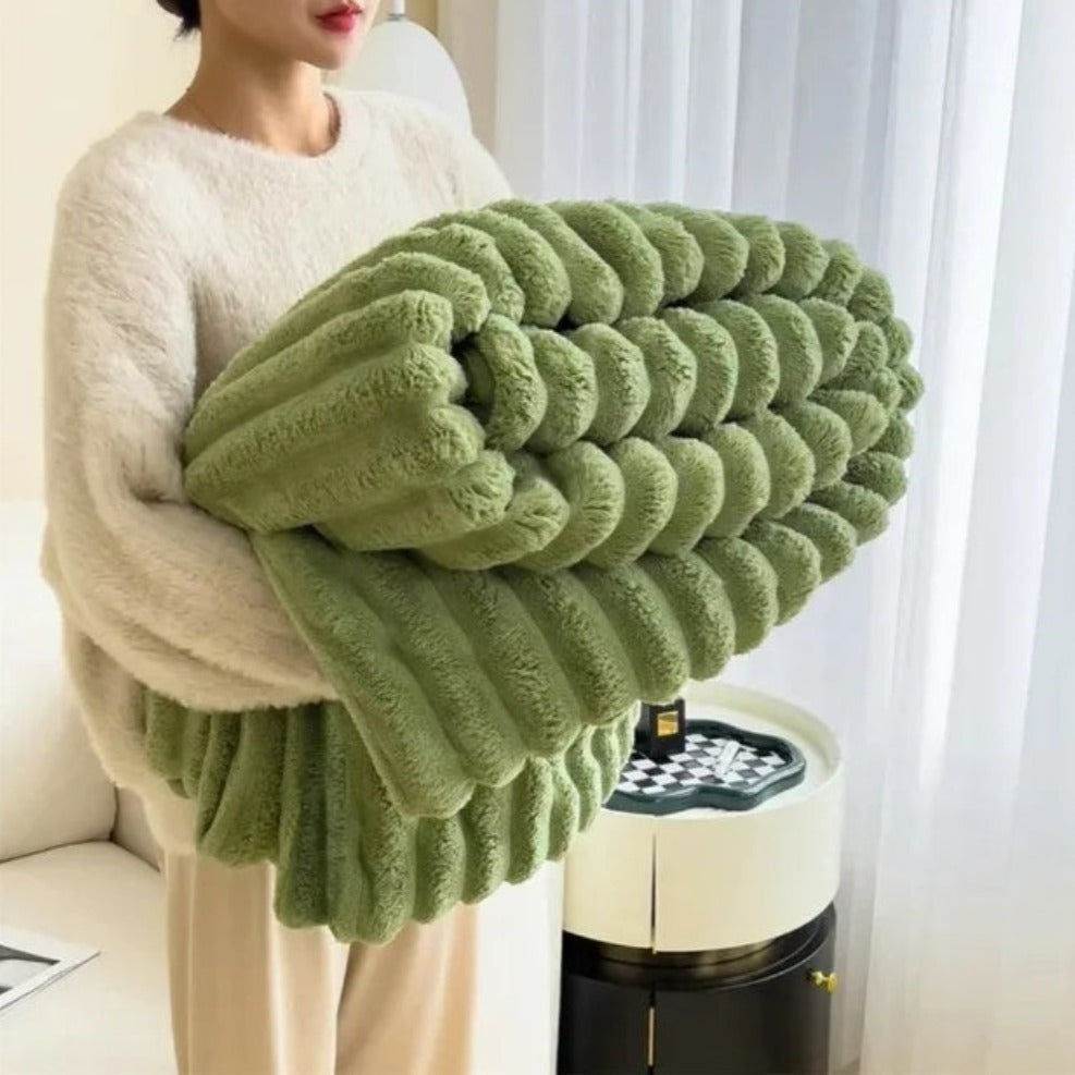 Weiche gestreifte Decke für Sofa oder Bett