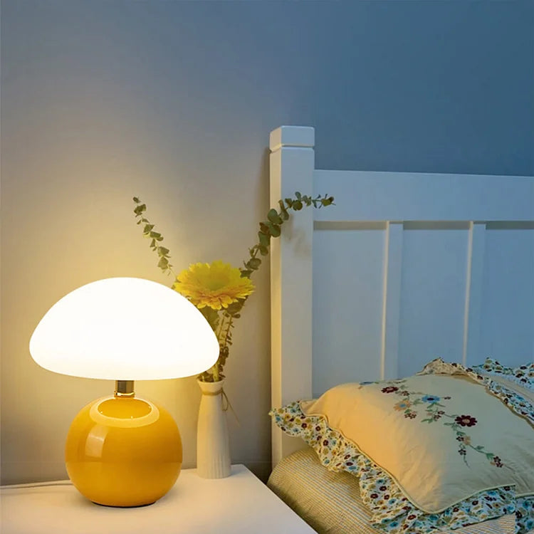Retro Mushroom Table Lamp Bauhaus-Inspired Bedside Light