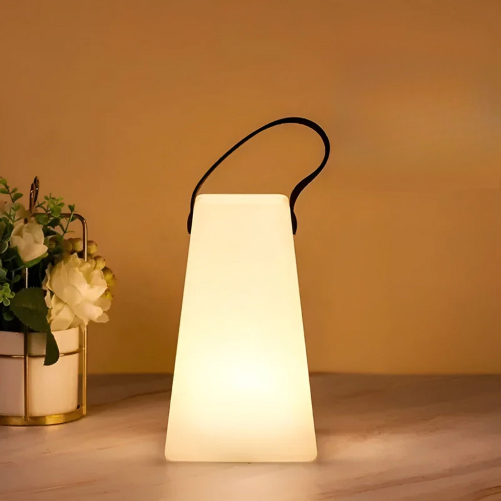 Wiederaufladbare LED-Tischlampe Tragbare Kabellose Innen- und Außenleuchte